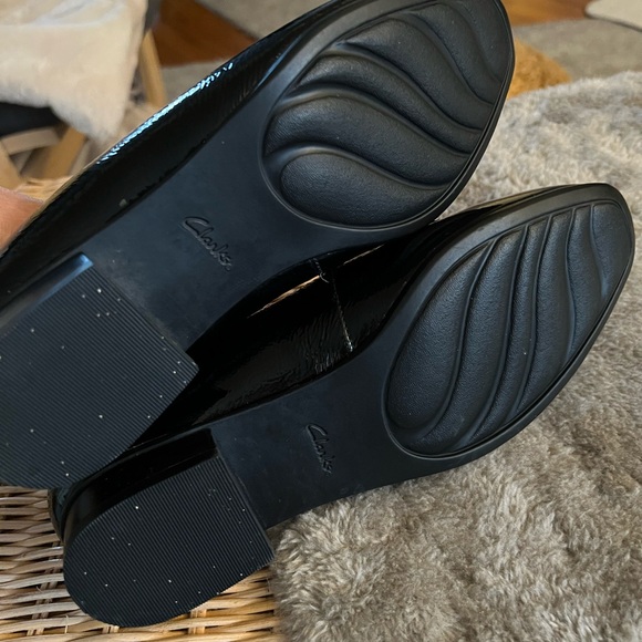 Clark’s loafer size 7 - Picture 5 of 11